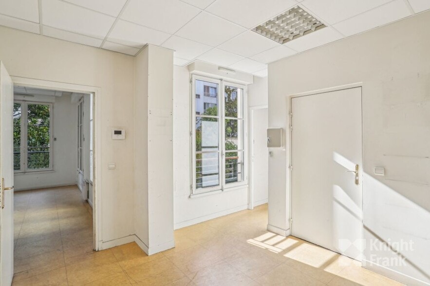 105 Rue Saint-Dominique, Paris for lease - Interior Photo - Image 3 of 9