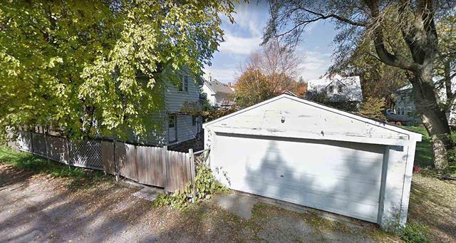 320 N Dodge St, Iowa City, IA à vendre - Photo du bâtiment - Image 2 de 11