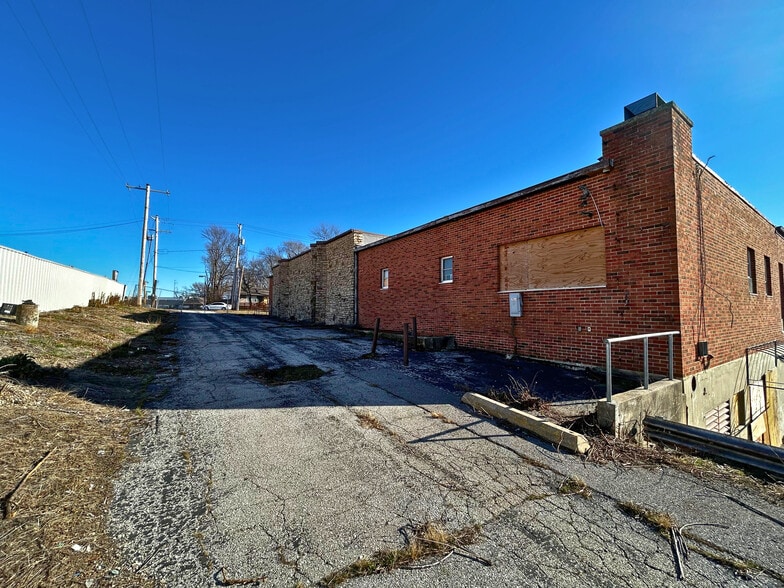 3516 Blue Ridge Cutoff, Kansas City, MO for sale - Building Photo - Image 3 of 7