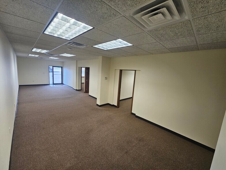 704 Jackson St, Sioux City, IA à louer - Photo du bâtiment - Image 3 de 11