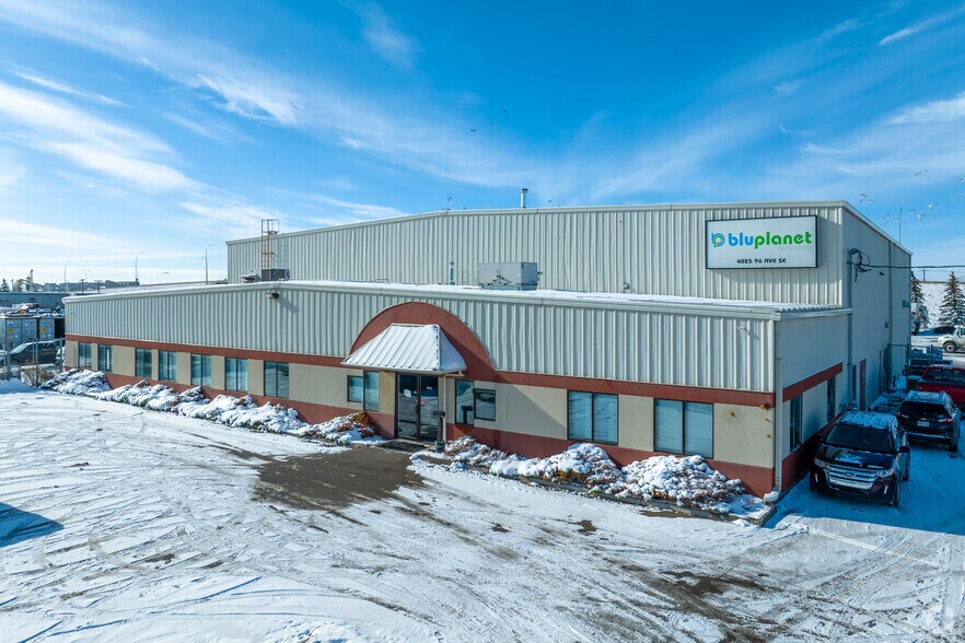 4025 96th Ave SE, Calgary, AB for sale - Primary Photo - Image 1 of 1