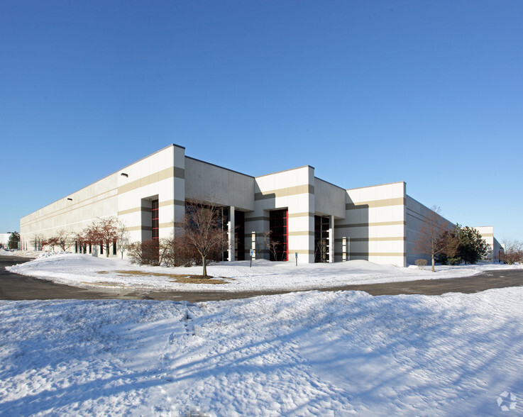 284-314 E Lies Rd, Carol Stream, IL for lease - Primary Photo - Image 1 of 18