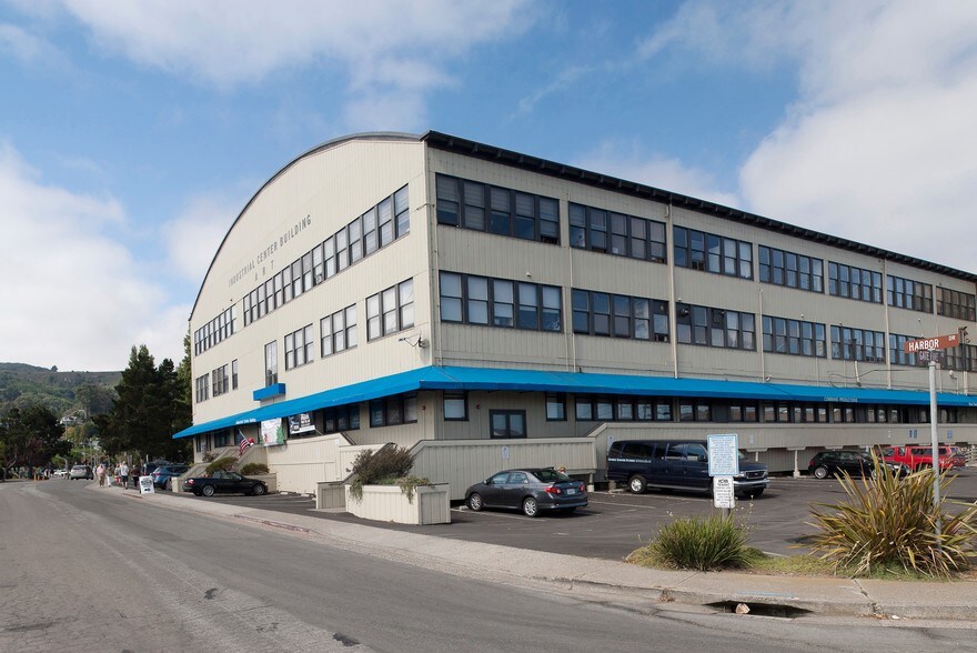 480 Gate Five Rd, Sausalito, CA à louer - Photo du bâtiment - Image 1 de 5
