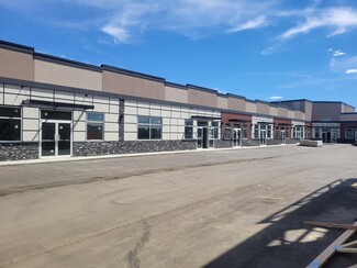 Plus de détails pour 6217 48A Av, Camrose, AB - Vente au détail à louer