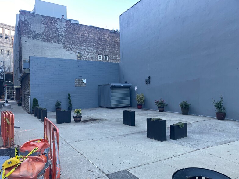 56 Jay St, Brooklyn, NY à louer - Photo du bâtiment - Image 2 de 4