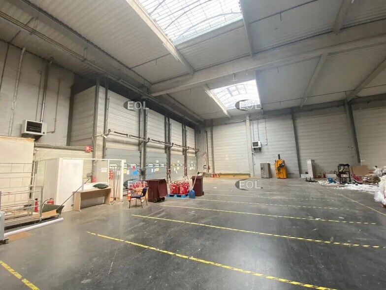 Industrial in Bussy-Saint-Georges for lease - Interior Photo - Image 3 of 7