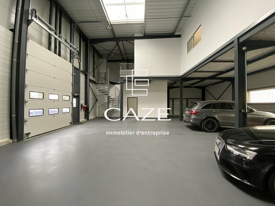 Flex in Mérignac for lease Building Photo- Image 1 of 10