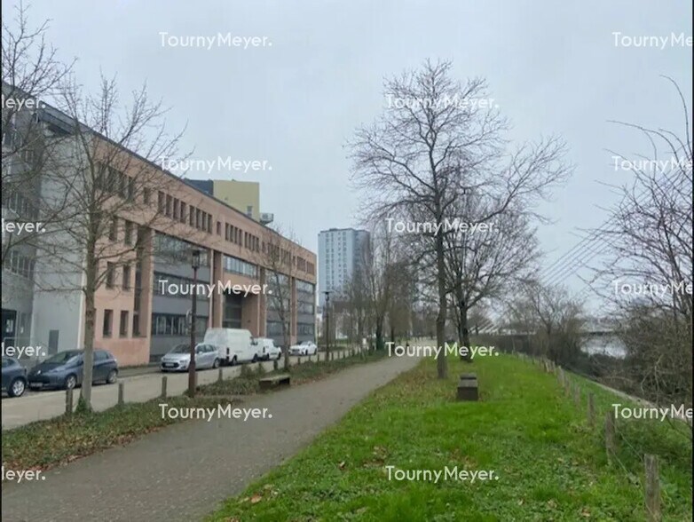 Bureau dans Nantes à louer - Photo du bâtiment - Image 2 de 12