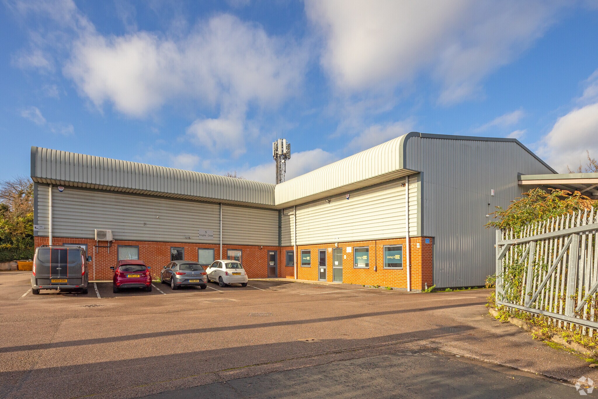 Knights Clos, Leicester for sale Building Photo- Image 1 of 1