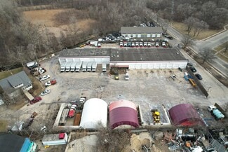 Plus de détails pour 640 Varsity Dr, Elgin, IL - Industriel à vendre