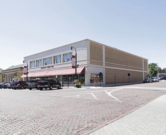 More details for 110 S Johnson St, Woodstock, IL - Retail for Sale