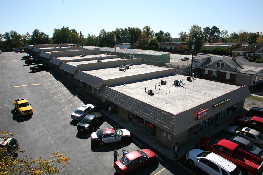 5891 New Peachtree Rd, Doraville, GA for lease - Building Photo - Image 1 of 4