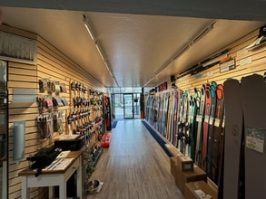 841-843 Gilman St, Berkeley, CA for lease Building Photo- Image 2 of 11