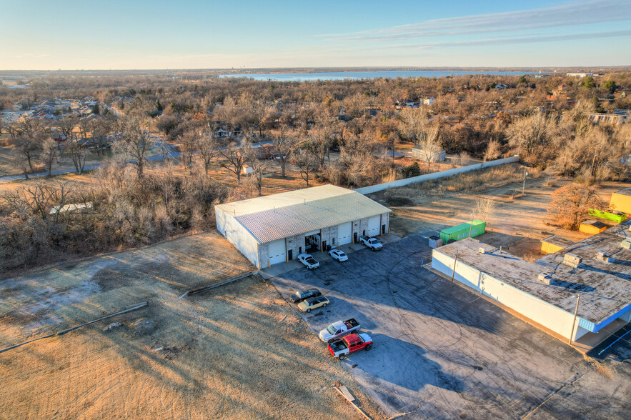 1209 N Council Rd, Oklahoma City, OK à vendre - Photo du bâtiment - Image 1 de 1