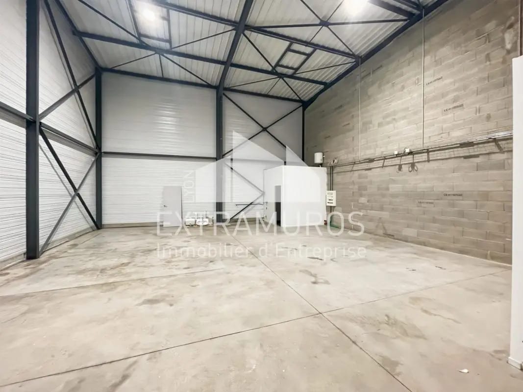 Flex in Beauvallon for lease Interior Photo- Image 1 of 7