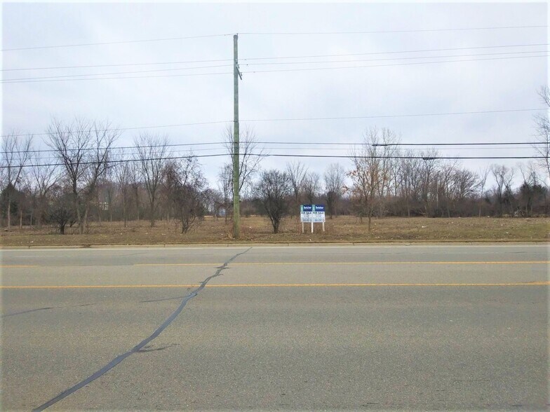 1481 S Huron St, Ypsilanti, MI for lease - Building Photo - Image 2 of 3