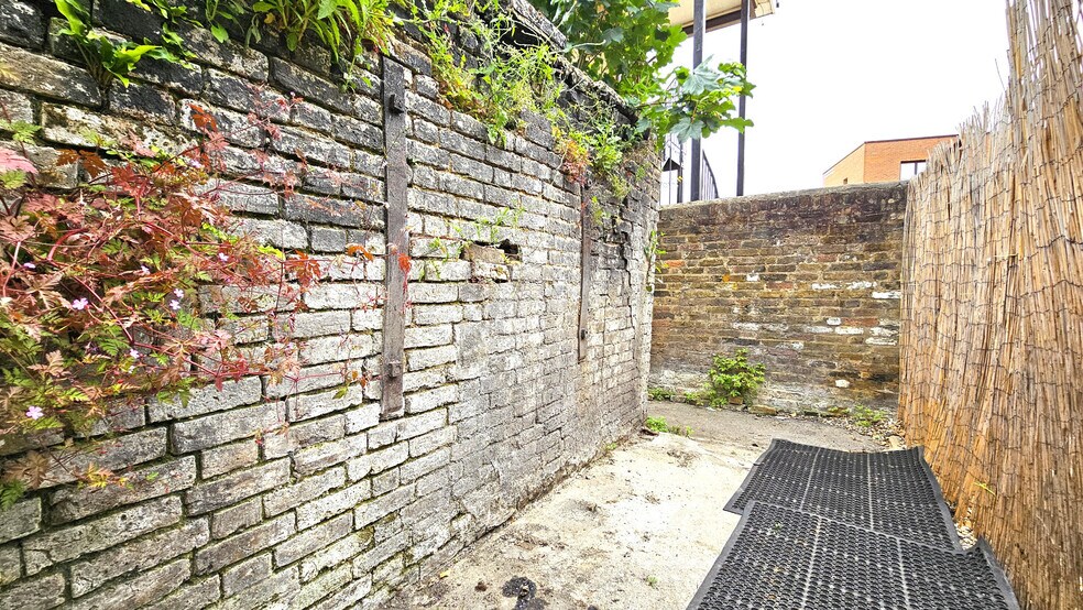 164 Sydenham Rd, Londres à louer - Photo du bâtiment - Image 2 de 4