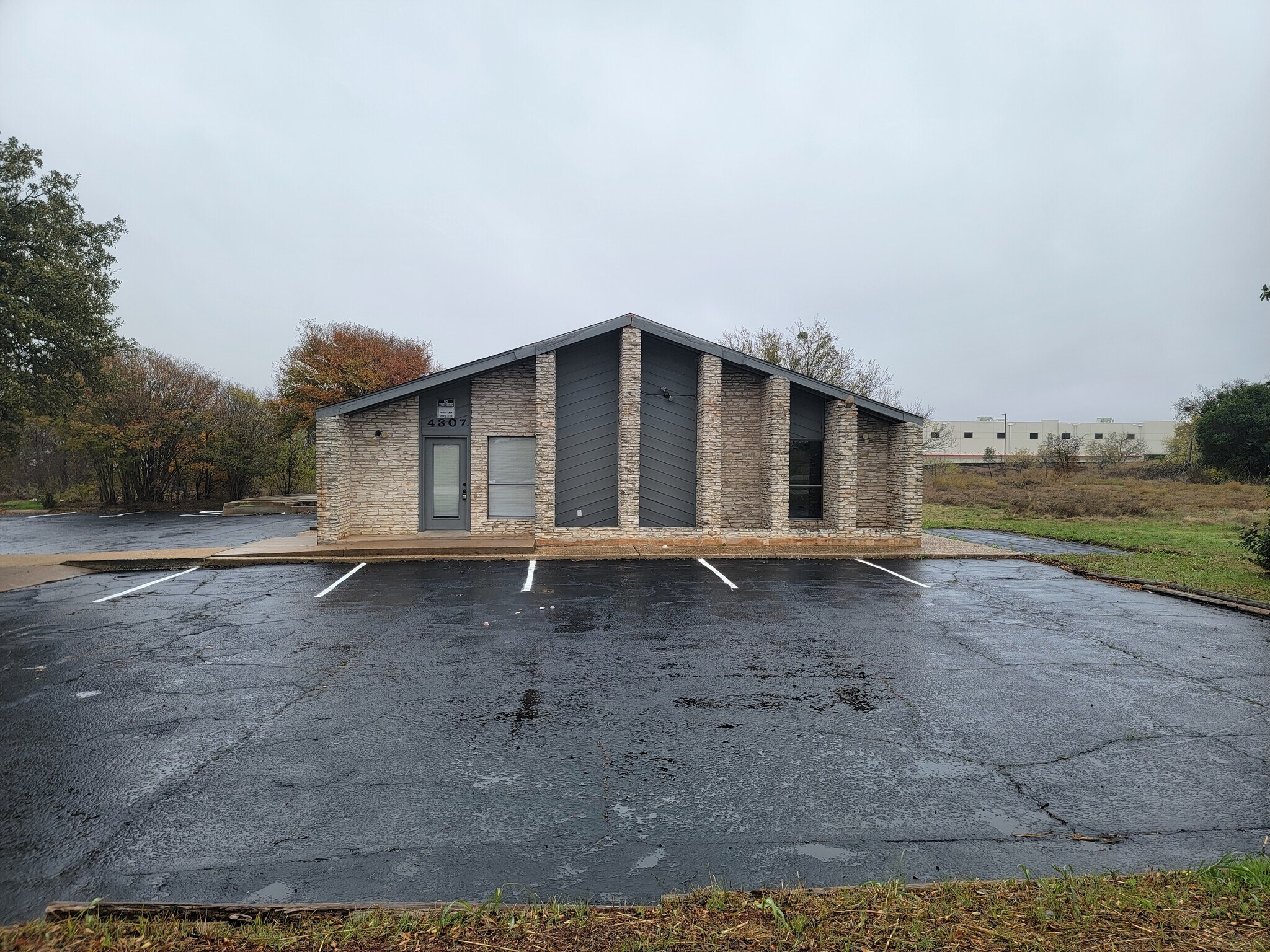 4307 S Interstate 35 Loop S, Georgetown, TX à louer Photo du bâtiment- Image 1 de 15