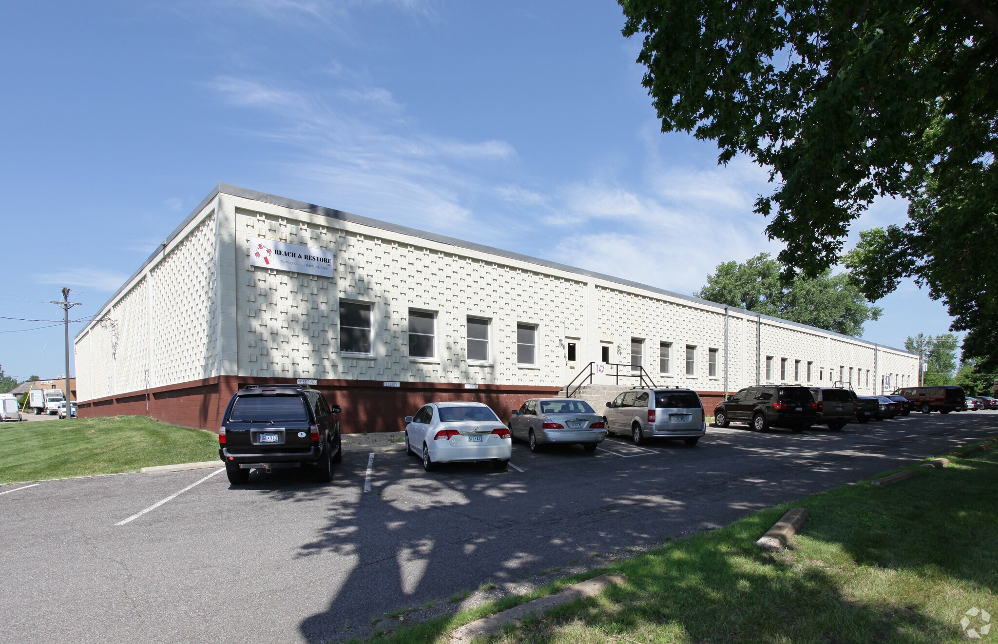 1415 S 5th St S, Hopkins, MN for lease Building Photo- Image 1 of 6