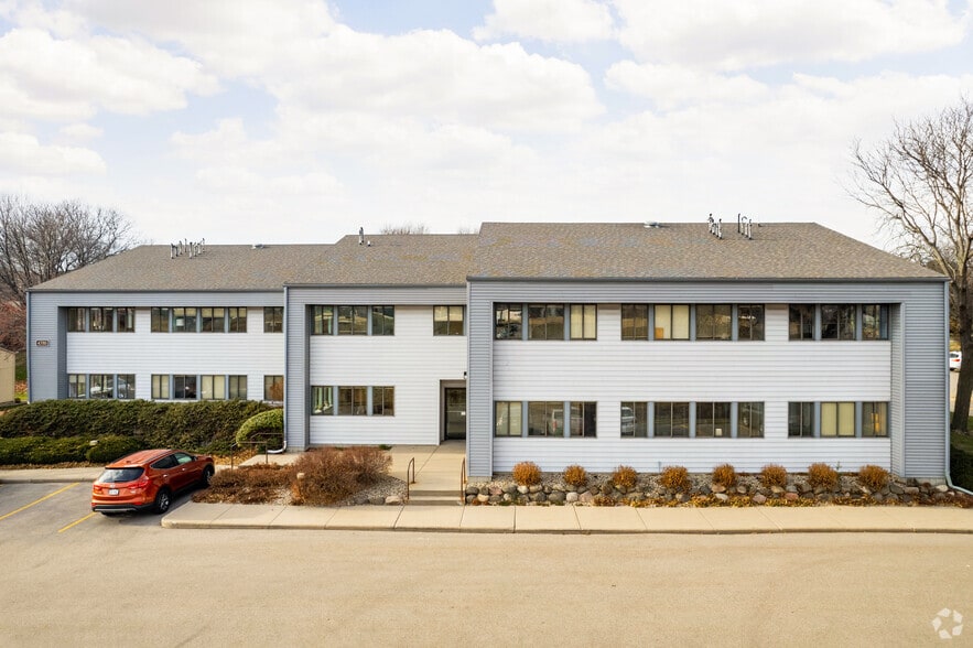 4785 Hayes Rd, Madison, WI for sale - Building Photo - Image 2 of 8