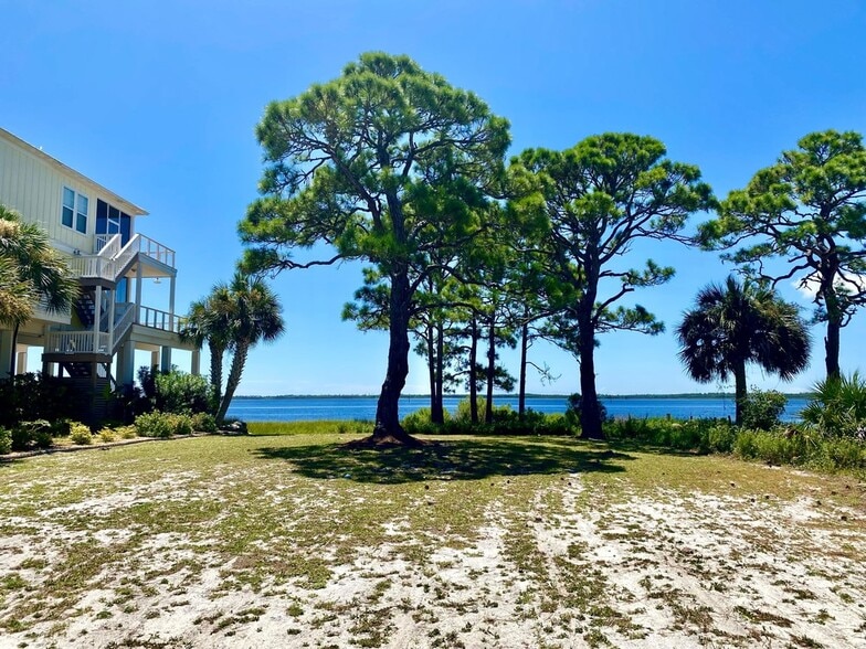 22 Top Sail Way, Panacea, FL à vendre - Photo principale - Image 2 de 9