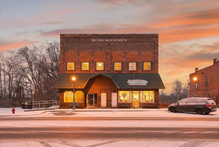 135 E Main St, Woodville, OH for sale - Primary Photo - Image 1 of 60