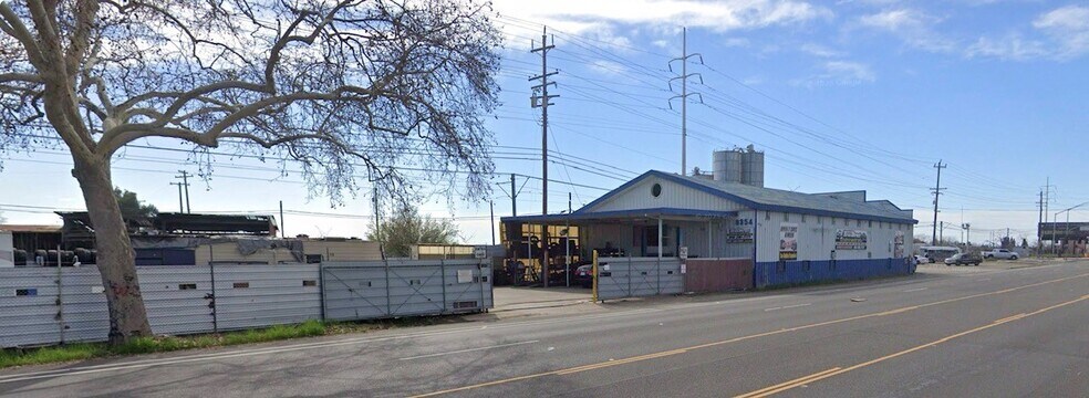 8354 Folsom Blvd, Sacramento, CA à vendre - Photo du bâtiment - Image 2 de 4