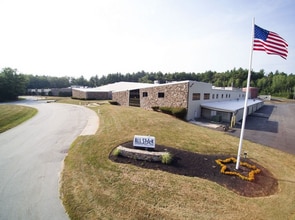 660 Main St, Sturbridge, MA for lease Interior Photo- Image 1 of 5