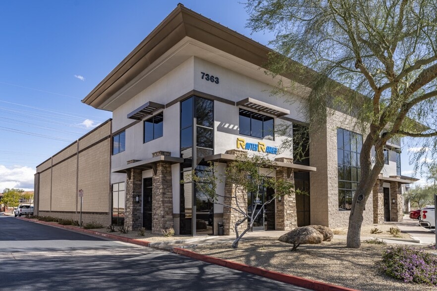 7363 E Adobe Dr, Scottsdale, AZ for sale - Building Photo - Image 1 of 8