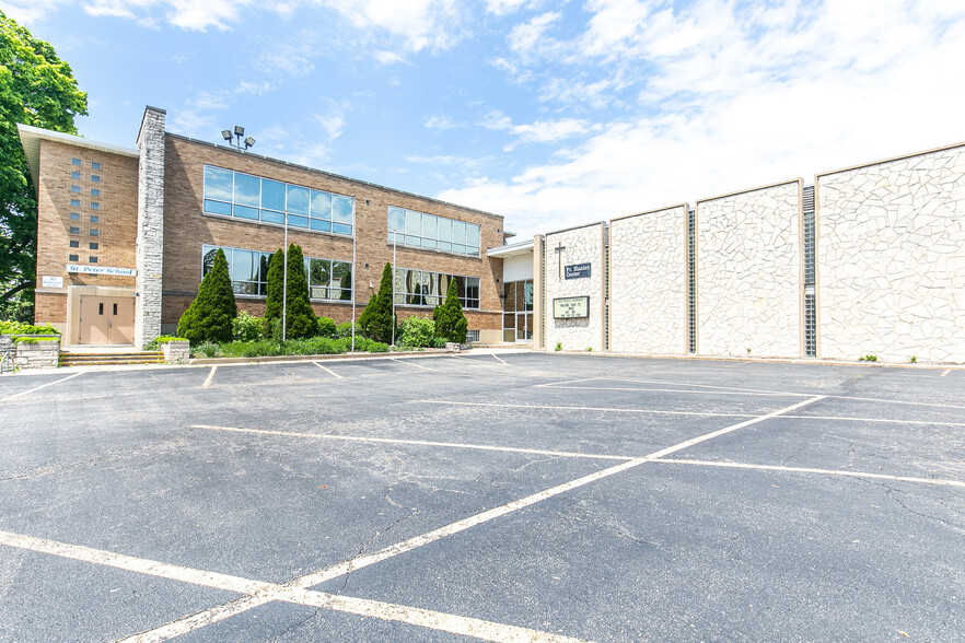 900 Saint Peter St, Antioch, IL à vendre - Photo principale - Image 1 de 1