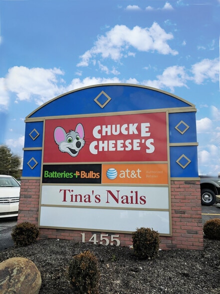 1455 S National Rd, Columbus, IN for lease - Building Photo - Image 3 of 3