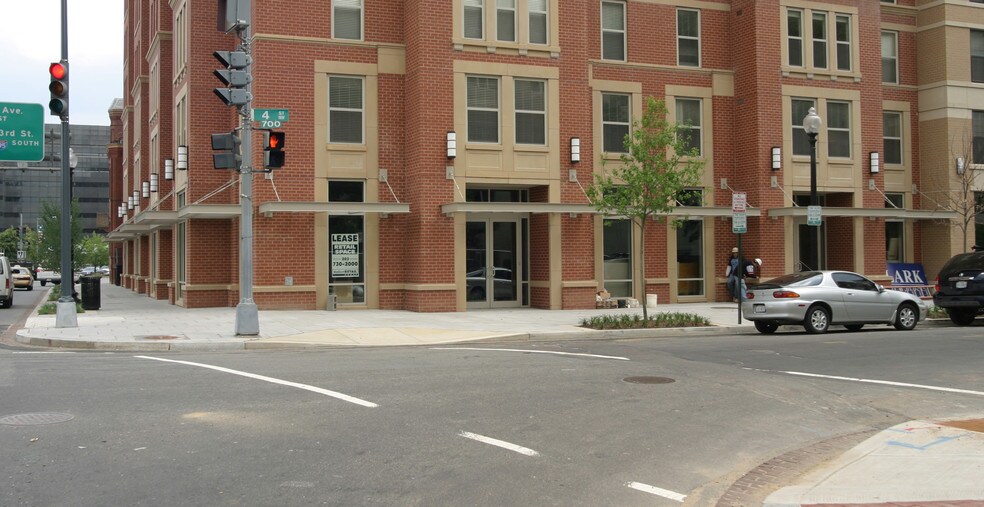 300 Massachusetts Ave NW, Washington, DC for lease - Building Photo - Image 2 of 58