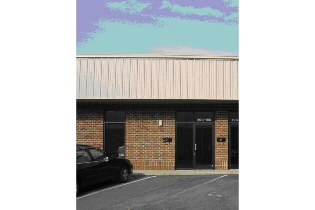 4904 Alpinis Dr, Raleigh, NC à louer - Photo du bâtiment - Image 2 de 14