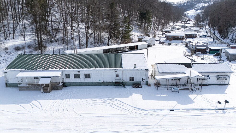 123 Turkey Run Rd, Salem, WV à vendre - Photo du bâtiment - Image 1 de 38