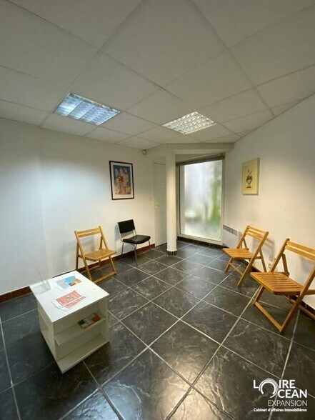Commerce de détail dans Nantes à vendre - Photo du bâtiment - Image 2 de 7
