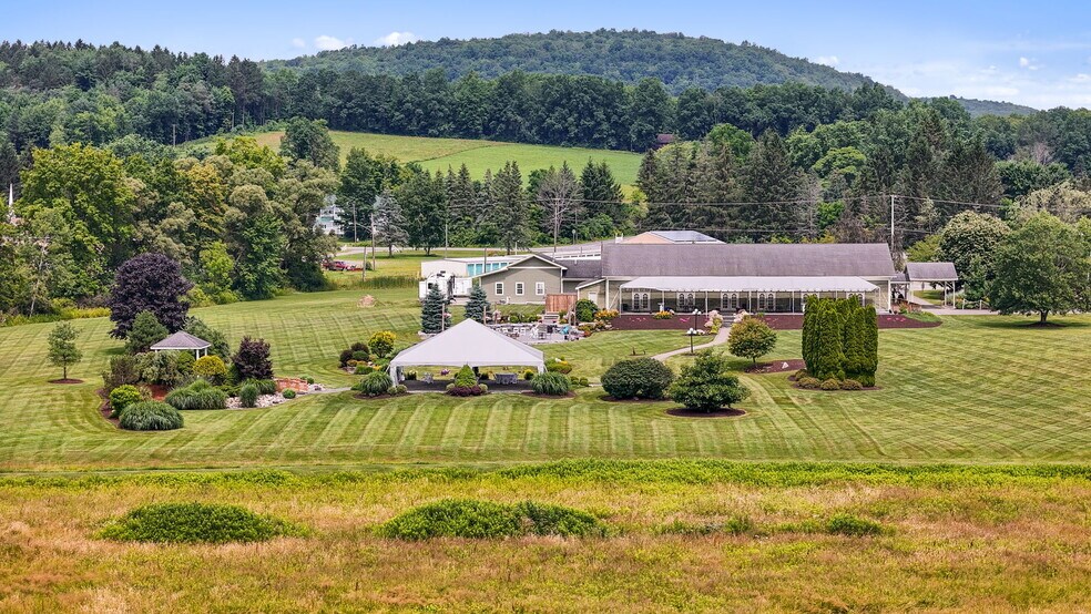 2331 Slaterville Rd, Ithaca, NY à vendre - Photo du bâtiment - Image 2 de 18