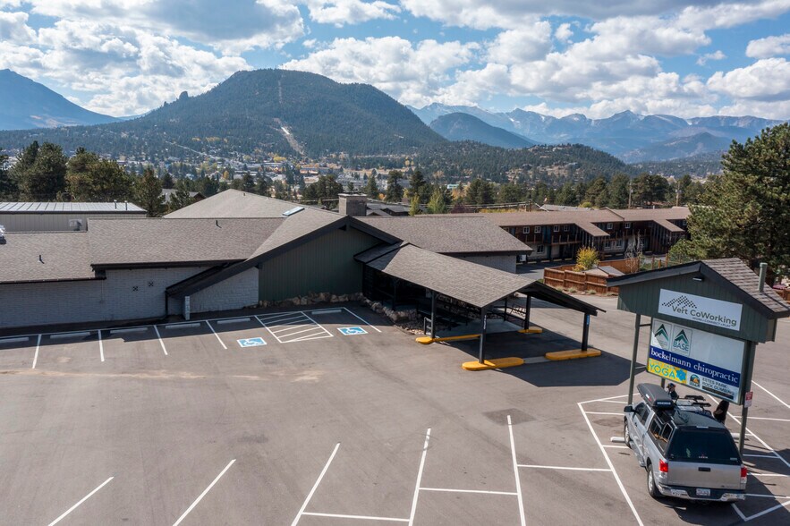 1230 Big Thompson Ave, Estes Park, CO à vendre - Photo du bâtiment - Image 3 de 21
