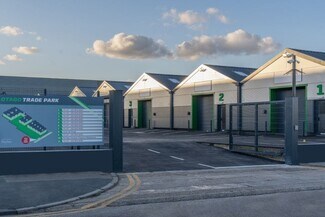 Plus de détails pour 23 Crown Rd, Enfield - Local d'activités à louer