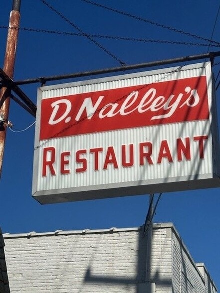 970 S 3rd St, Louisville, KY à louer - Photo du bâtiment - Image 3 de 5