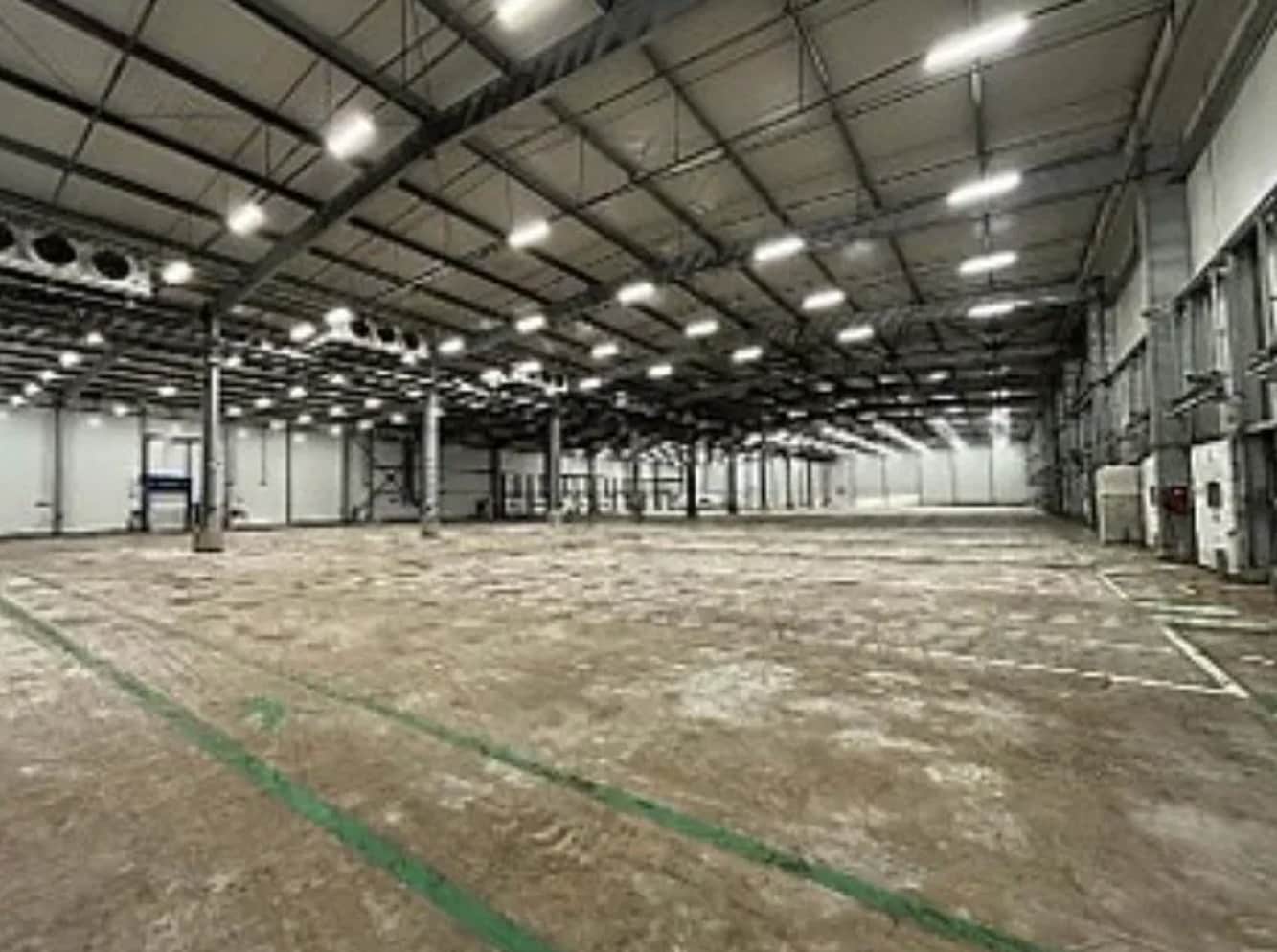 Office in Saint-Ouen-l'Aumône for lease Interior Photo- Image 1 of 4