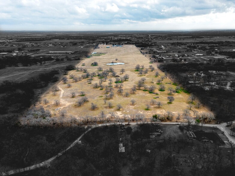 938 County Road 3341, Paradise, TX for sale - Building Photo - Image 2 of 59