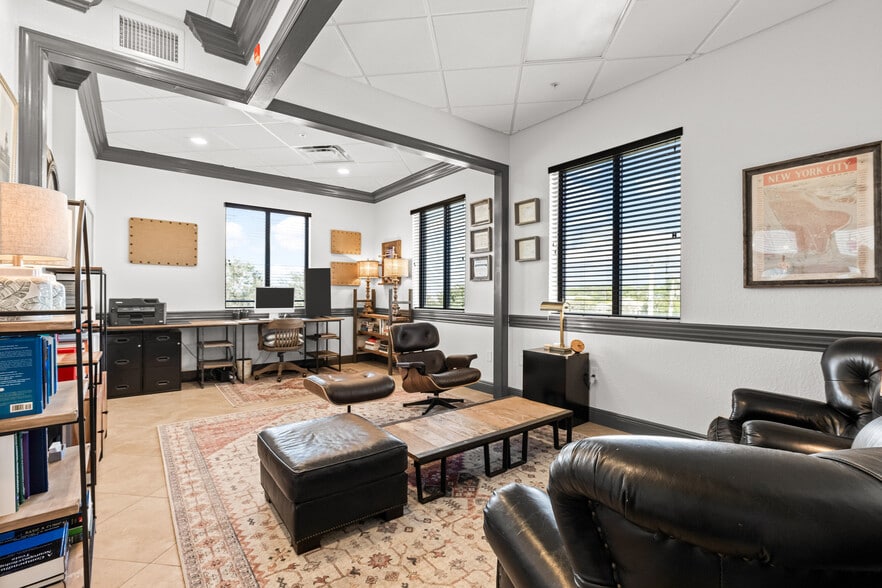 3319 State Road 7, Wellington, FL à vendre - Photo intérieure - Image 1 de 34