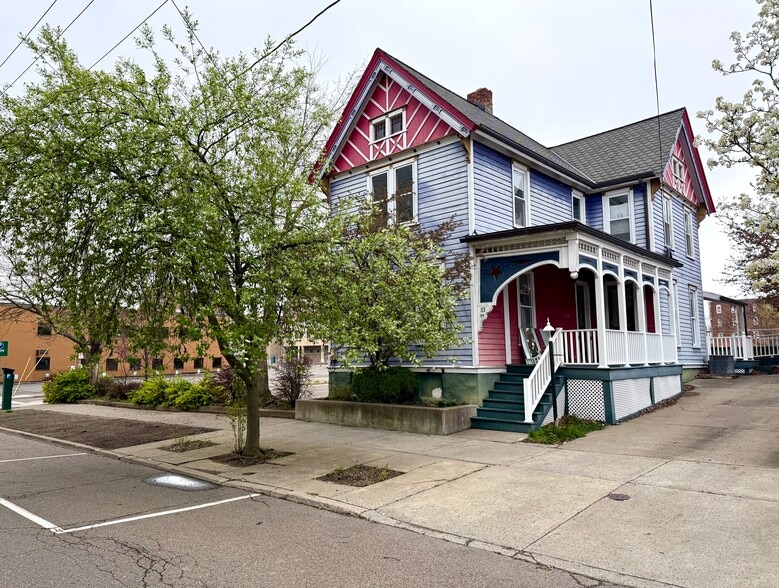 113 Hawley St, Binghamton, NY for lease - Building Photo - Image 1 of 14
