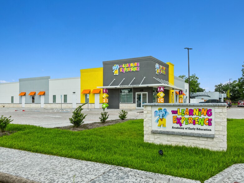 16216 Moonrock Dr, Houston, TX for sale - Primary Photo - Image 1 of 6