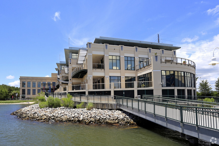 360 Concord St, Charleston, SC à vendre - Photo principale - Image 1 de 1