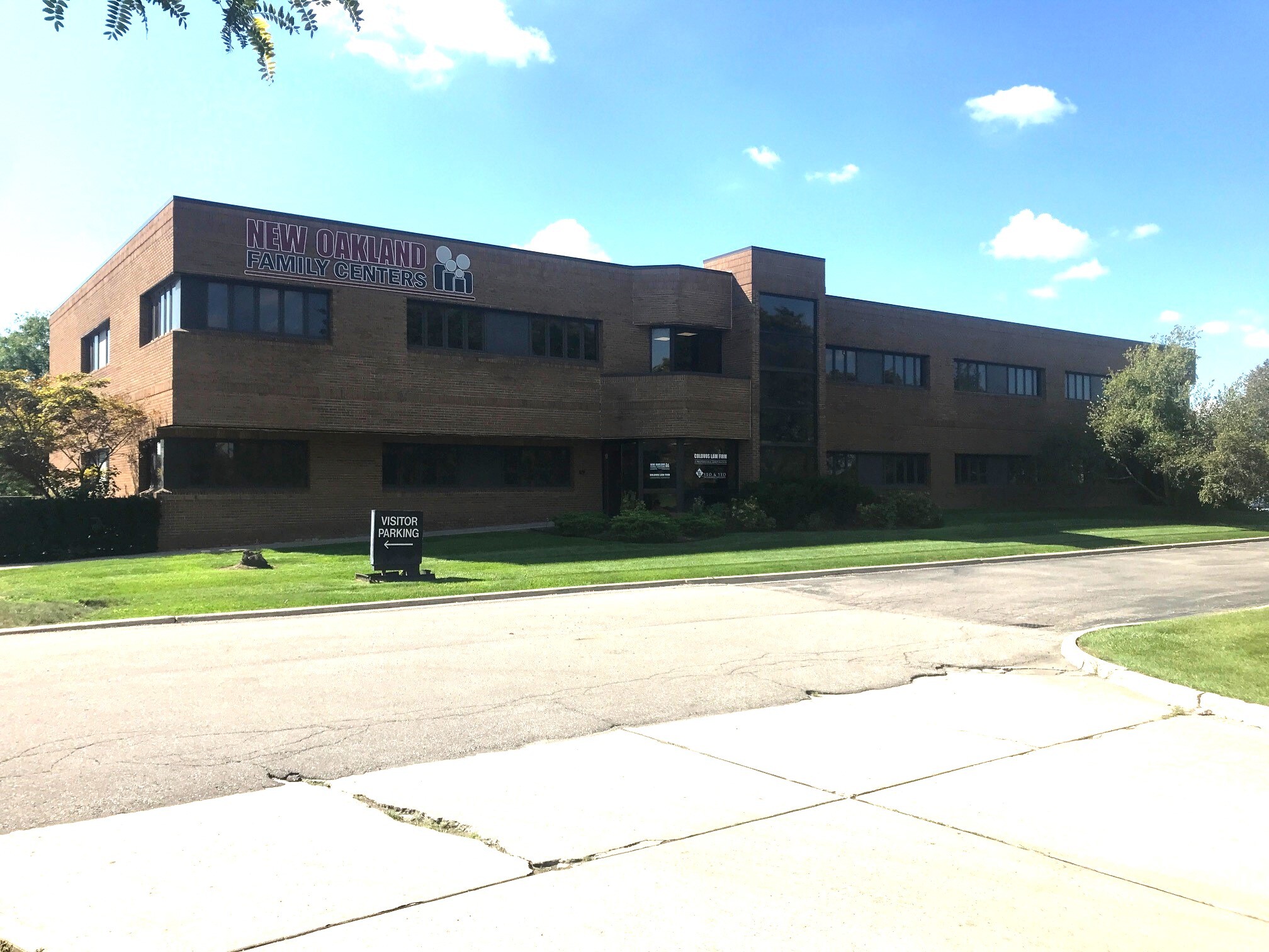 13305-13309 Reeck Rd S, Southgate, MI à louer Photo du bâtiment- Image 1 de 9