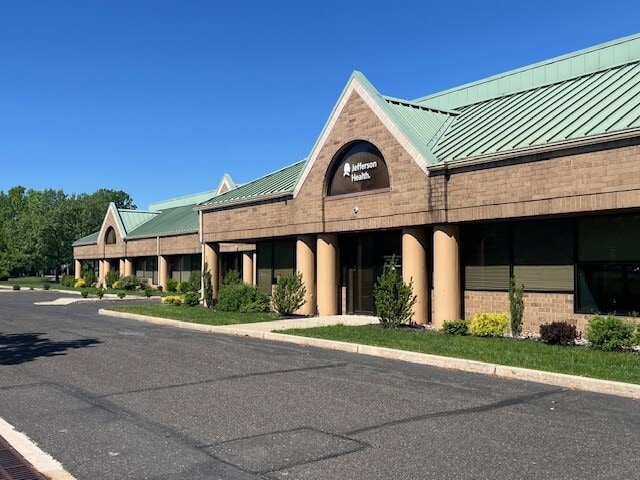 400 Laurel Oak Rd, Voorhees, NJ for lease Building Photo- Image 1 of 11