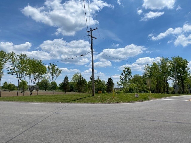 00 State Route 120, Woodstock, IL à vendre - Photo du bâtiment - Image 2 de 9