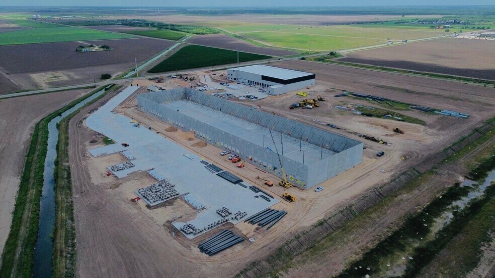 5900 S Stewart Rd, San Juan, TX à louer - Photo du bâtiment - Image 1 de 8
