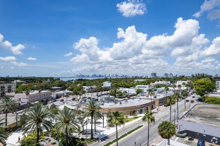 946-1108 Normandy Dr, Miami Beach, FL à louer - Photo du bâtiment - Image 2 de 8